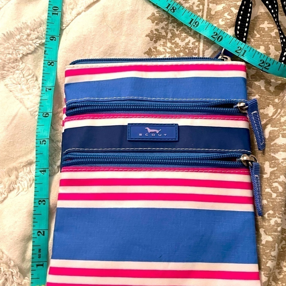 Scout Crossbody Bag NWOT nautical beach southern striped travel nautical POB.